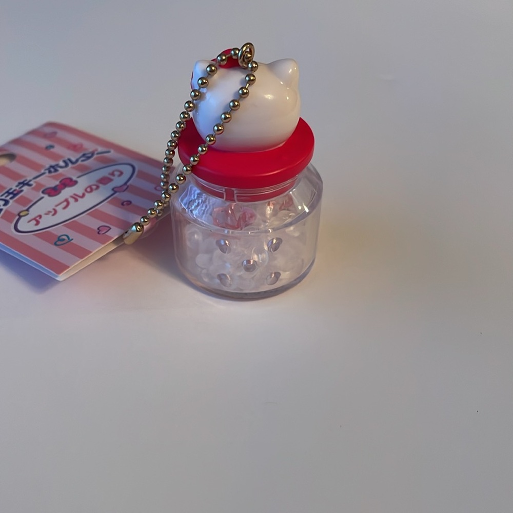 Hello Kitty Keychain - Picture 6 of 6